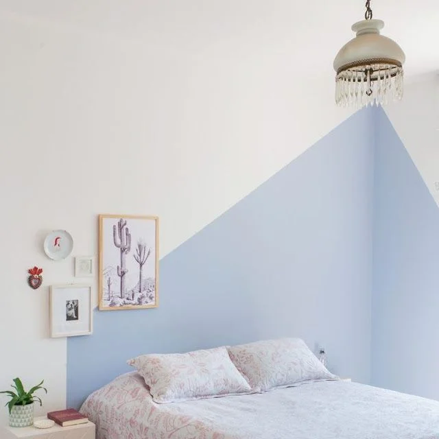 5 Inspirasi Cat Kamar Tidur 2 Warna yang Romantis